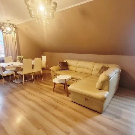 Rybacka 84b/35 * Krynica Morska